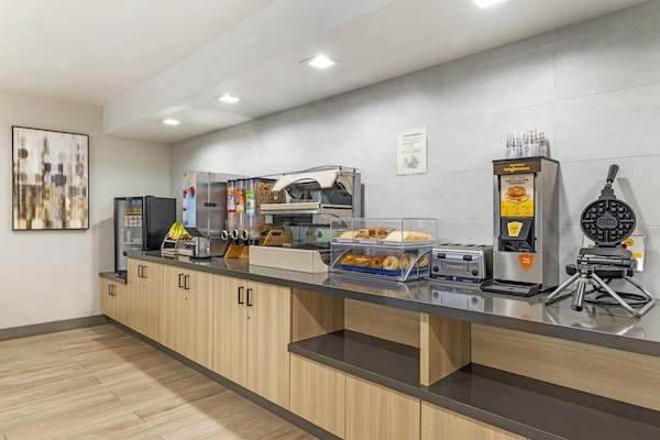 Free continental breakfast