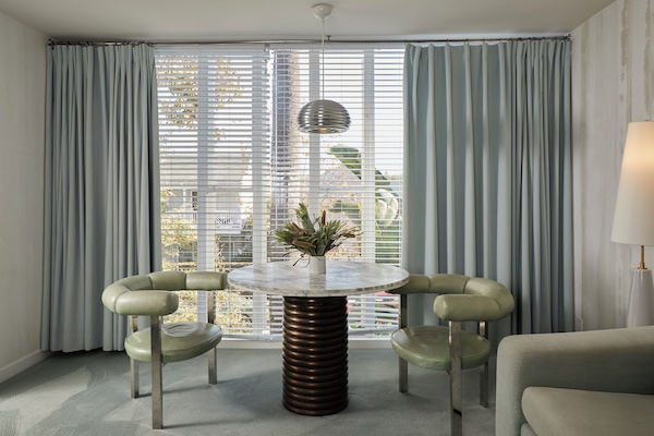 1 Schlafzimmer, italienische Bettbezüge von Frette