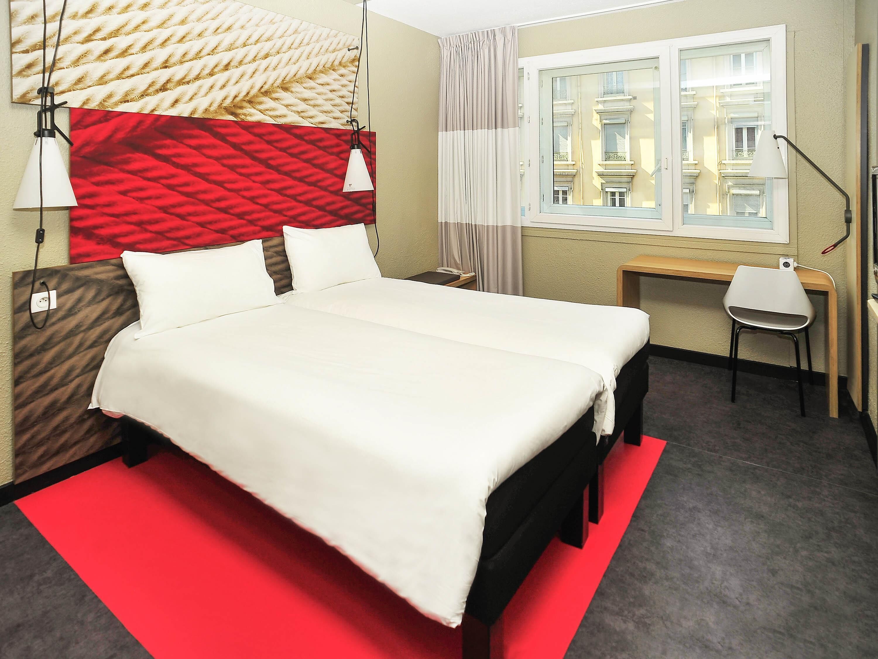 Standard Room, 2 Twin Beds | Premium bedding, in-room safe, desk, blackout drapes