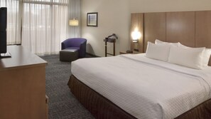 1 bedroom, premium bedding, in-room safe, desk
