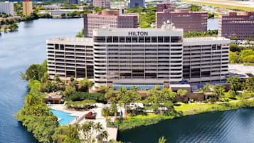 Situated by a serene body of water, this hotel offers stunning views and a relaxing atmosphere.