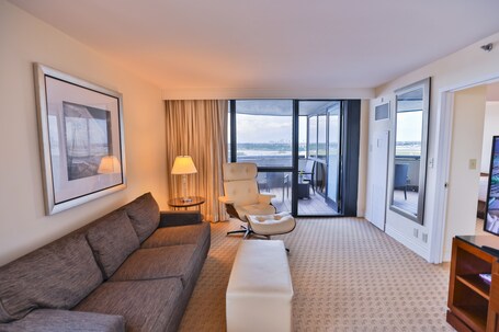 Hilton Miami Airport Blue Lagoon - Image 10