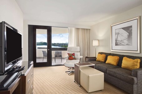 Hilton Miami Airport Blue Lagoon - Image 33