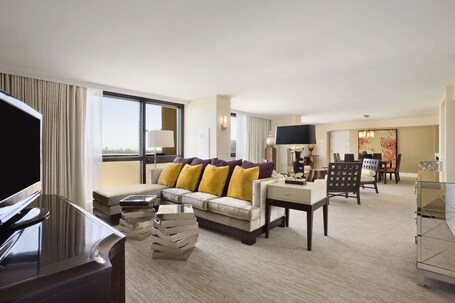 Hilton Miami Airport Blue Lagoon - Image 69