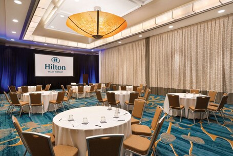 Hilton Miami Airport Blue Lagoon - Image 86