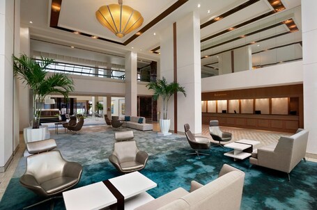 Hilton Miami Airport Blue Lagoon - Image 18