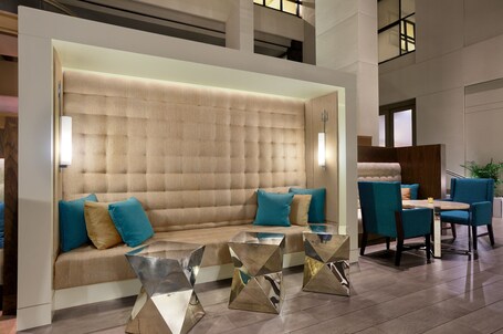 Hilton Miami Airport Blue Lagoon - Image 71