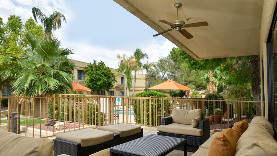 Wyndham Tucson Airport Hotel & Conference Center