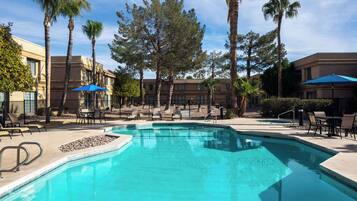 Outdoor pool, pool umbrellas, sun loungers