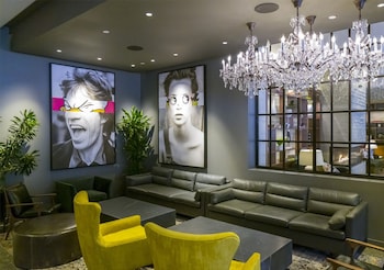 Lounge at The Colonnade Hotel Back Bay