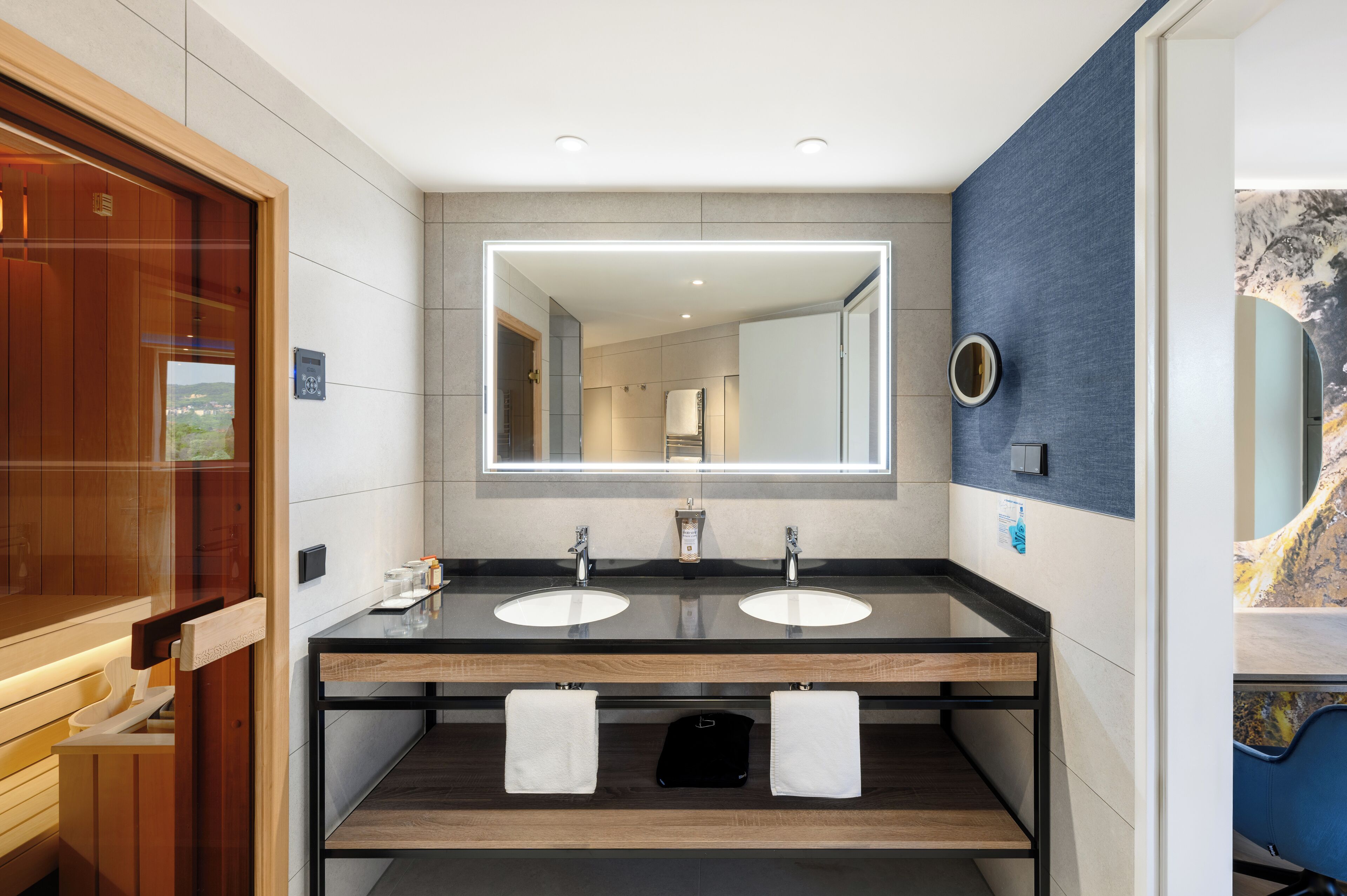 lifestyle apartment | bathroom | eco-friendly toiletries, hair dryer, bathrobes, towels