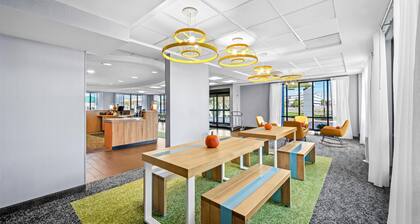 Spark by Hilton Cleveland Beachwood