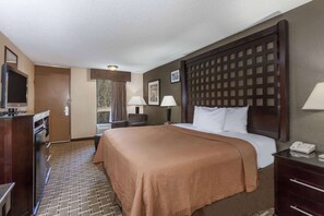 Room, 1 King Bed, Smoking | Desk, iron/ironing board, free cribs/infant beds, free rollaway beds