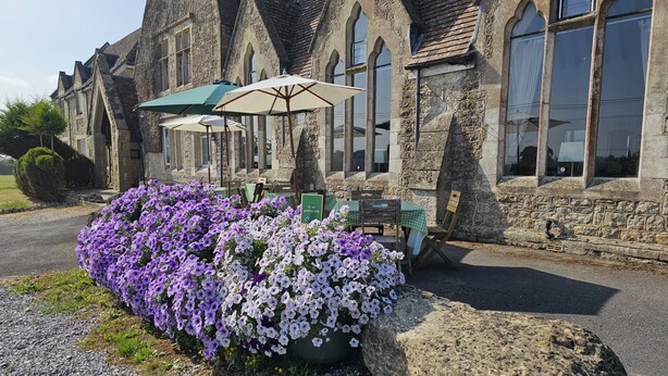 Terrace/patio - The Schoolhouse Hotel (Swindon)