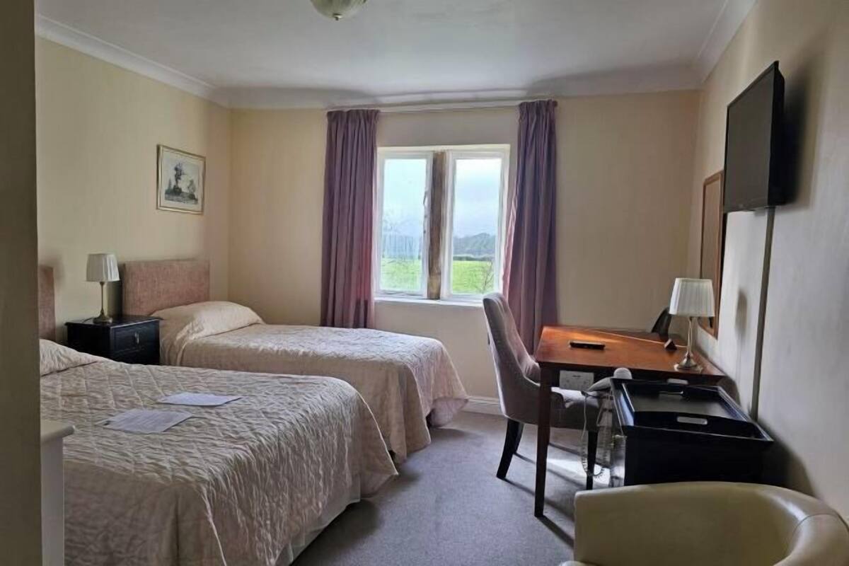 Individually decorated, individually furnished, desk, laptop workspace