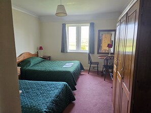Comfort Twin Room, 1 Bedroom, Non Smoking, Garden View