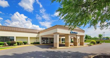 Best Western Leesburg Hotel & Conference Center