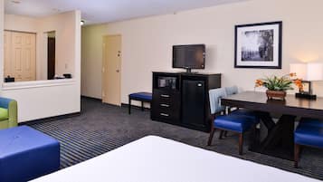 Standardzimmer, 1 Queen-Bett, Nichtraucher, Kühlschrank und Mikrowelle (with Sofabed) | Zimmersafe, Schreibtisch, laptopgeeigneter Arbeitsplatz