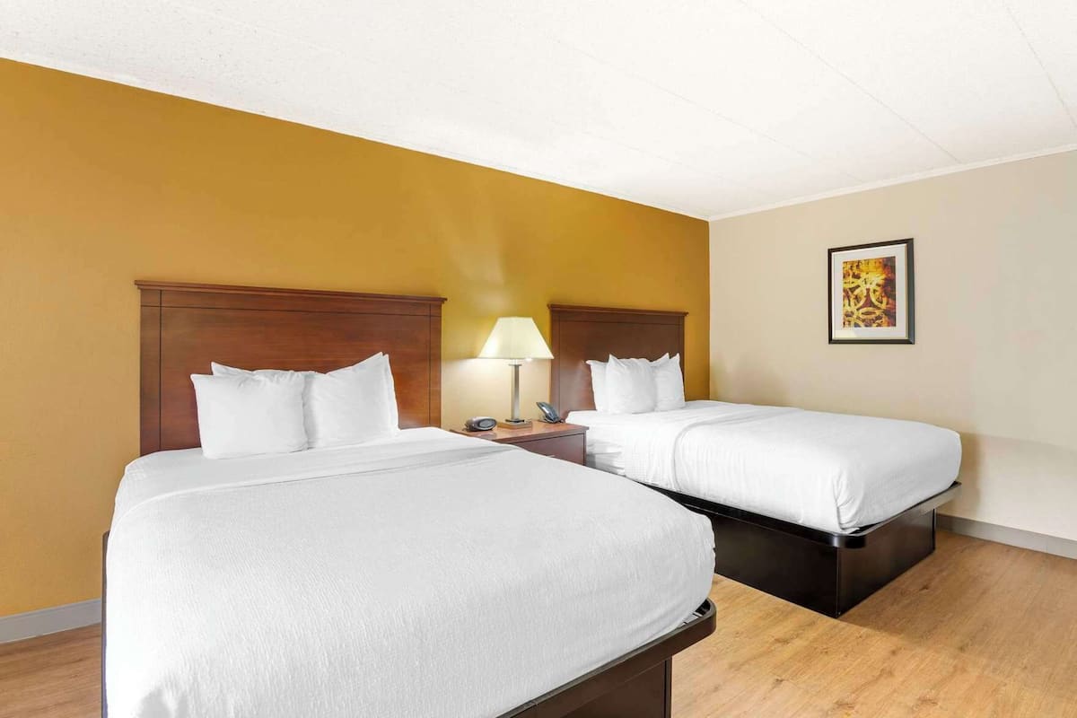 In-room safe, desk, laptop workspace, blackout drapes