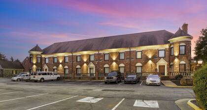 Best Western Plus Governor's Inn