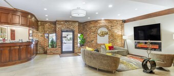 Best Western Plus Governor's Inn