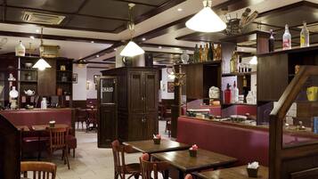 Daily buffet breakfast (EUR 10.90 per person)