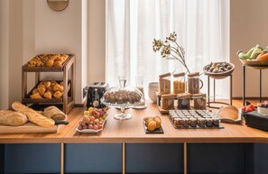Daily buffet breakfast (EUR 19 per person)