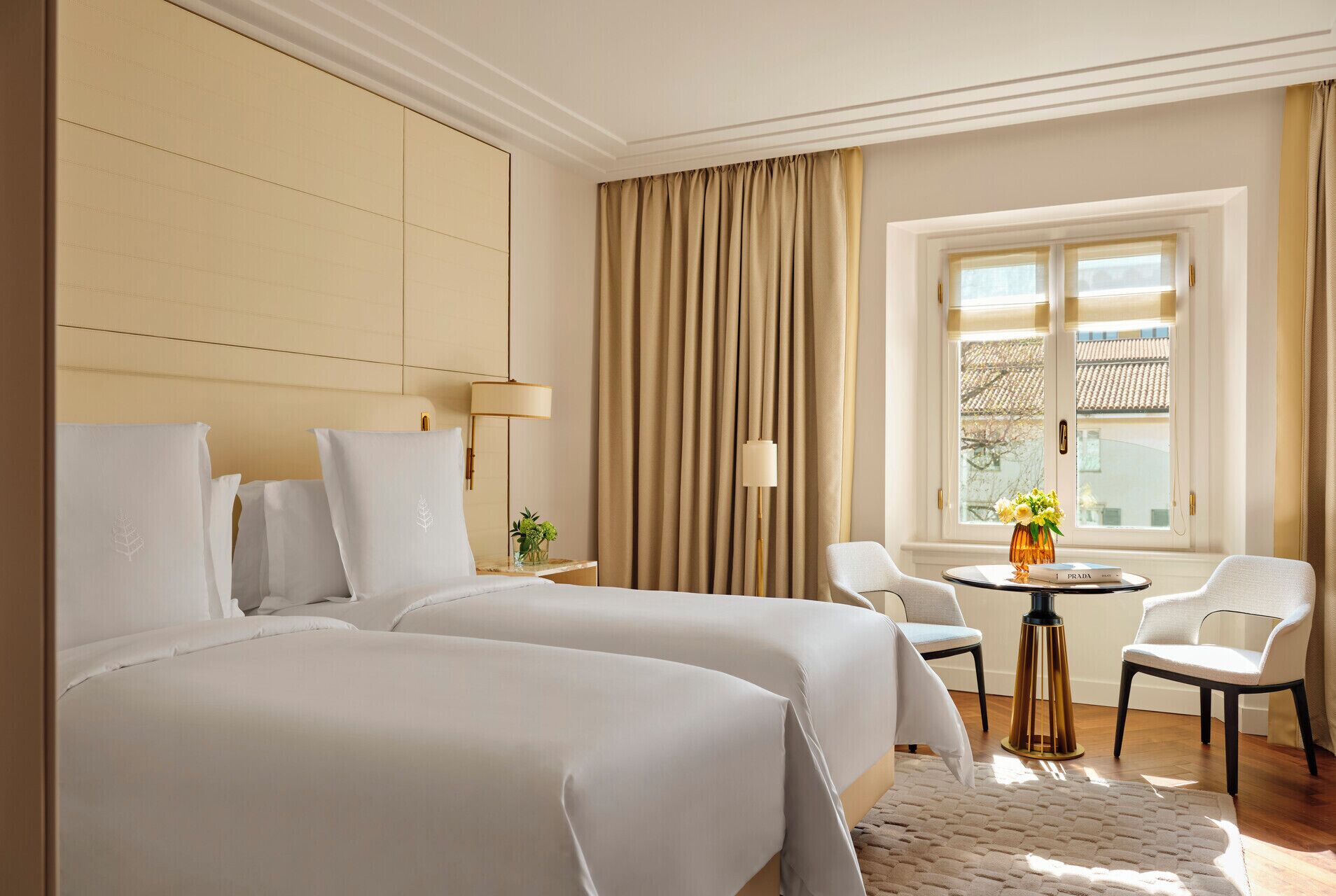 Deluxe Room, 2 Twin Beds | Frette Italian sheets, premium bedding, minibar, in-room safe