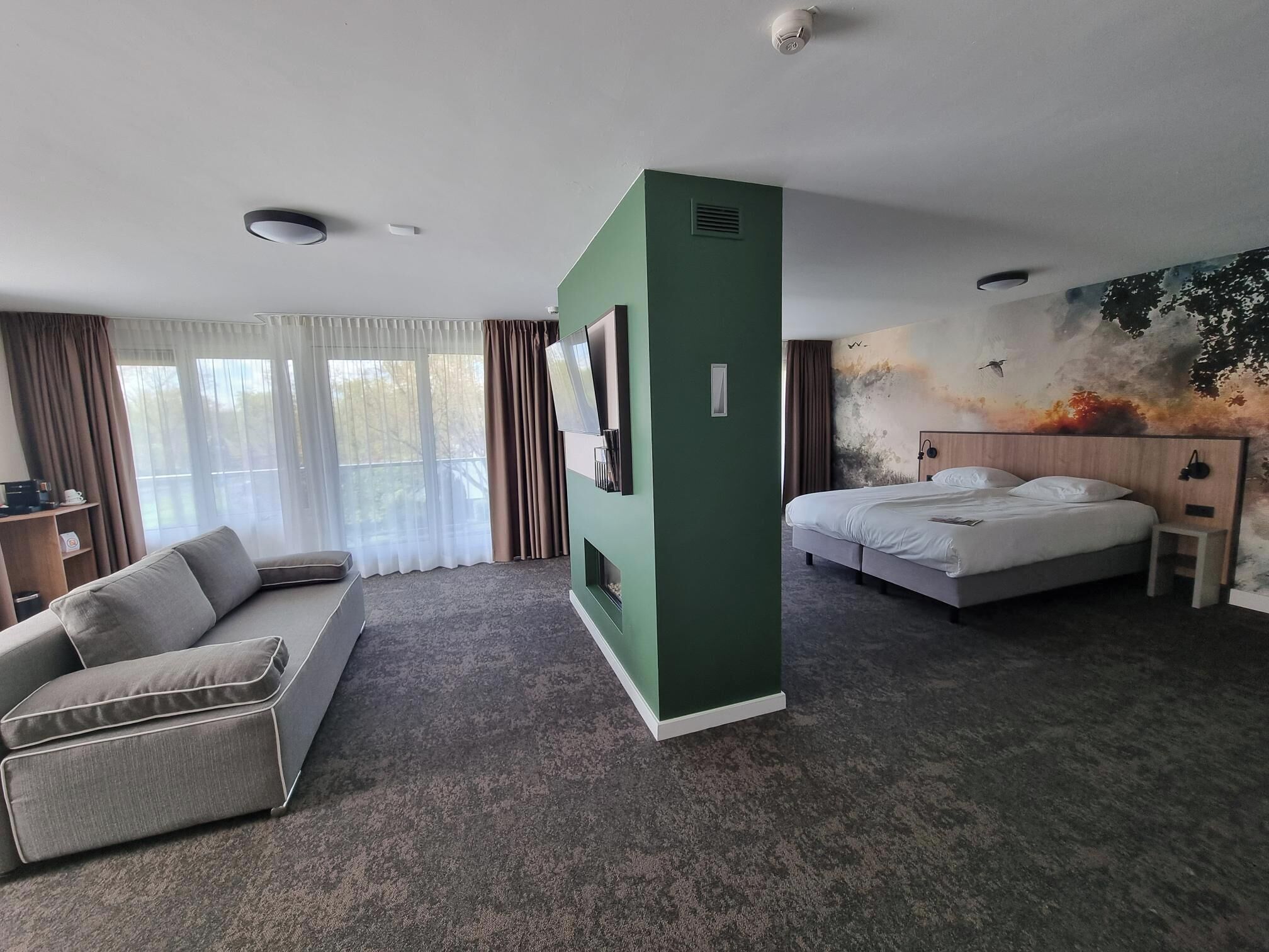 Suite | In-room safe, cots/infant beds, free WiFi, bed sheets