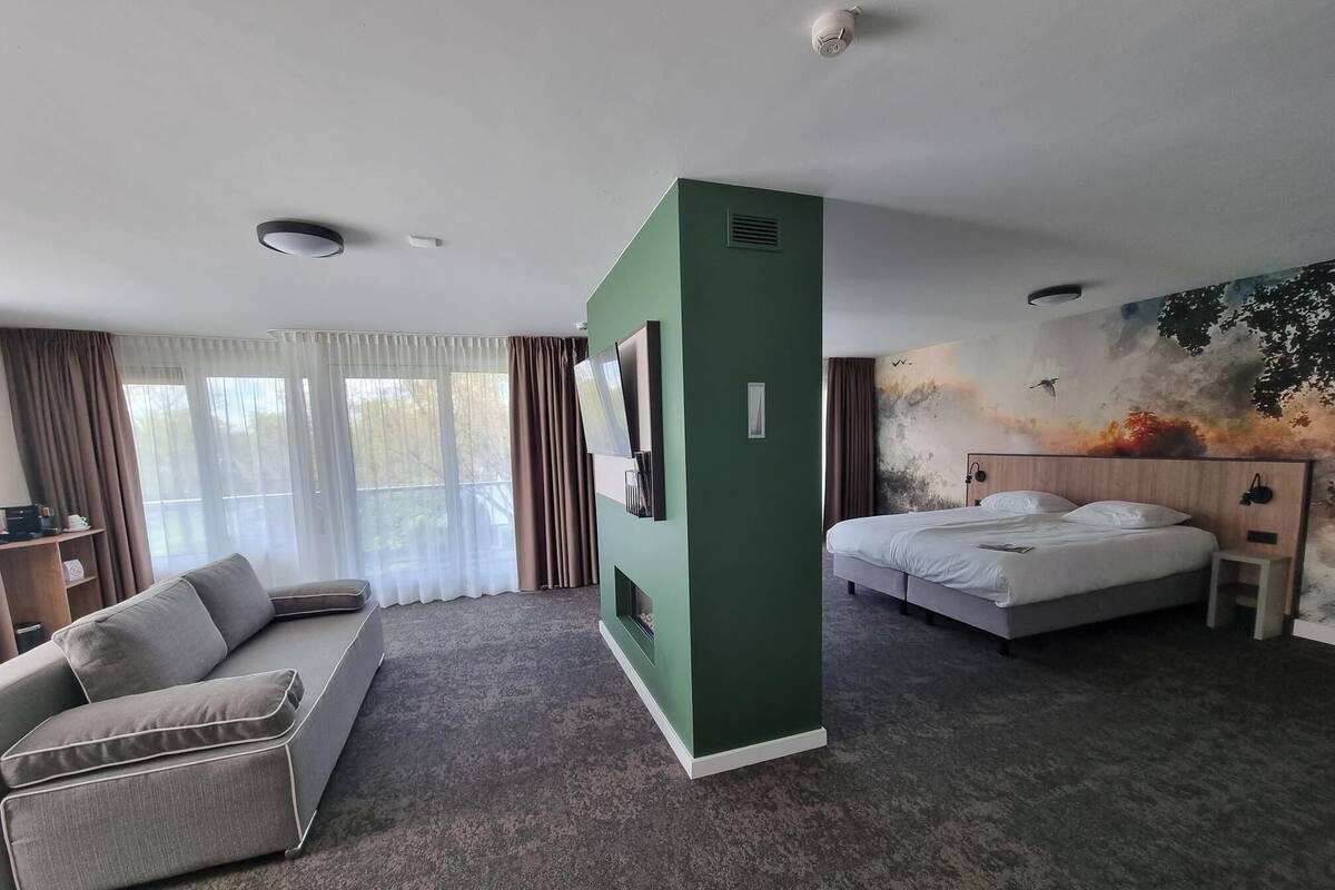 In-room safe, cots/infant beds, free WiFi, bed sheets