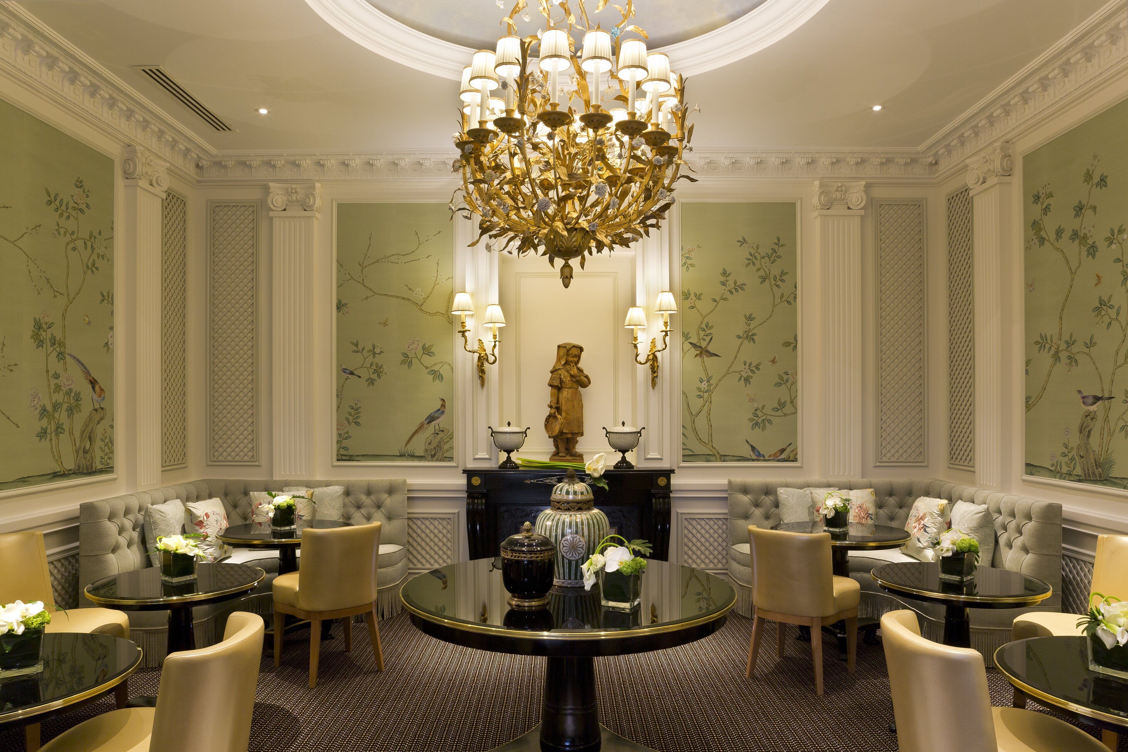 breakfast, lunch, dinner served; french cuisine