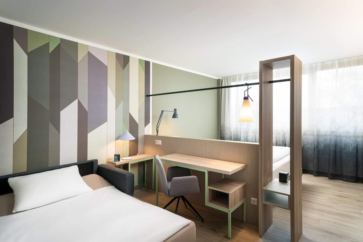 Superior Triple Room, 3 Twin Beds | Hypo-allergenic bedding available, in-room safe, desk, laptop workspace