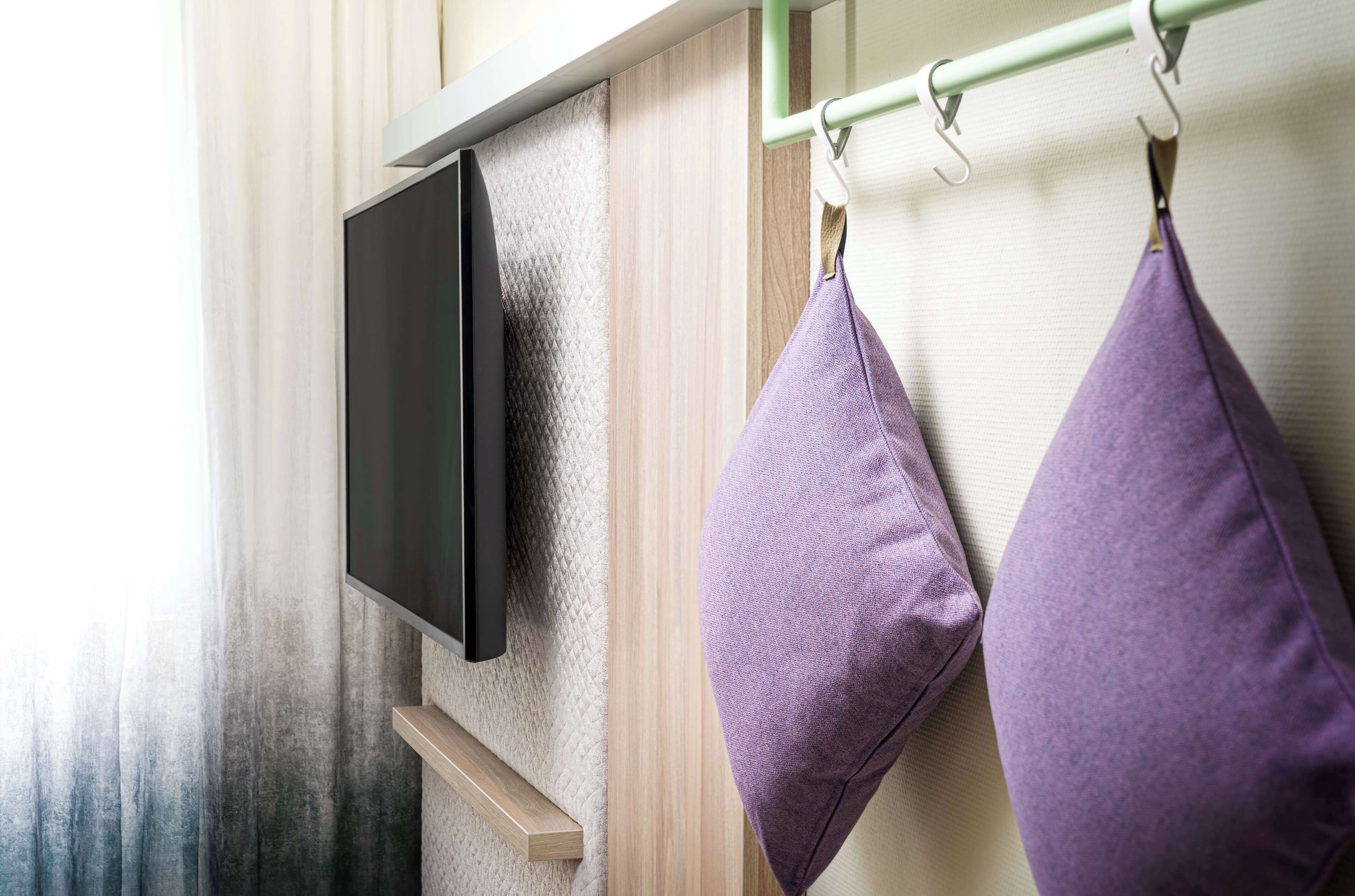 standard double room | hypo-allergenic bedding, in-room safe, desk, laptop workspace