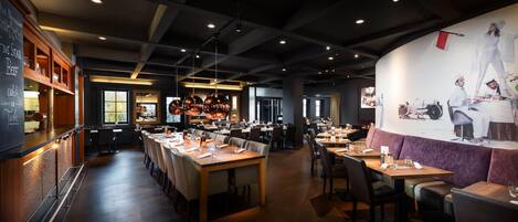 Lunch and dinner served