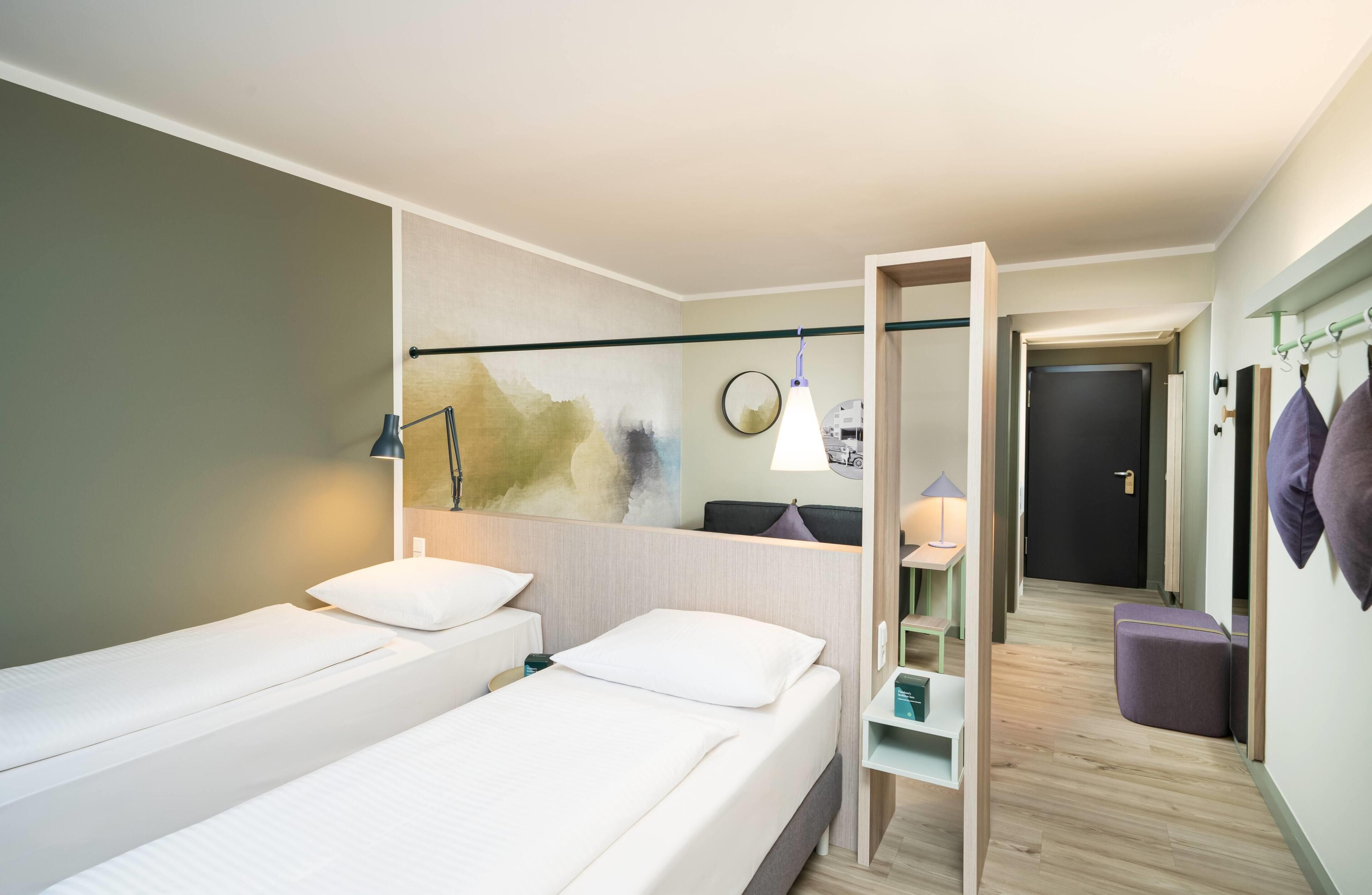 Superior-Zweibettzimmer, 2 Einzelbetten | Allergikerbettwaren, Zimmersafe, Schreibtisch