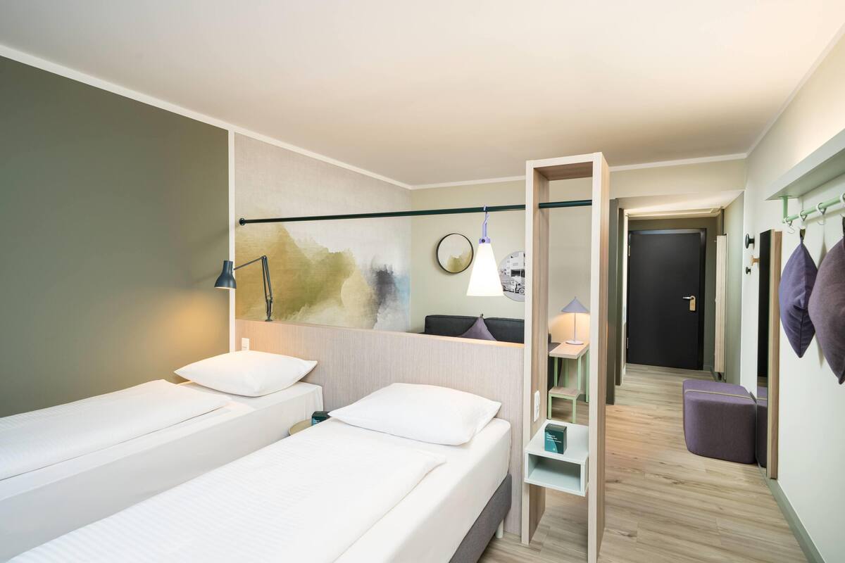 Superior Twin Room, 2 Twin Beds | Hypo-allergenic bedding available, in-room safe, desk, laptop workspace