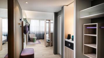 Superior-Zimmer, 1 Queen-Bett | Allergikerbettwaren, Zimmersafe, Schreibtisch