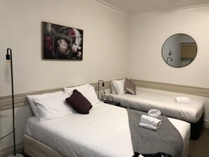 Deluxe Twin Suite