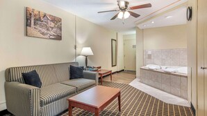 Suite, 1 Katil Raja (King), Non Smoking, Jetted Tub (with Sofabed)