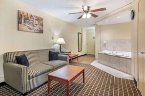Suite, 1 très grand lit, non-fumeur, baignoire à jets (with Sofabed) | 1 chambre, bureau, espace de travail pour ordinateurs portables