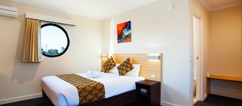 Mahoneys Motor Inn