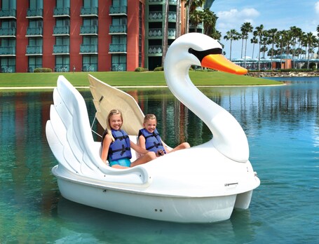Walt Disney World Dolphin - Image 138