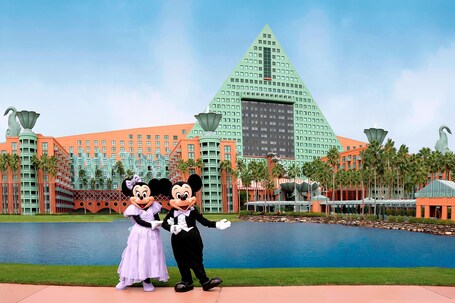Walt Disney World Dolphin - Image 89