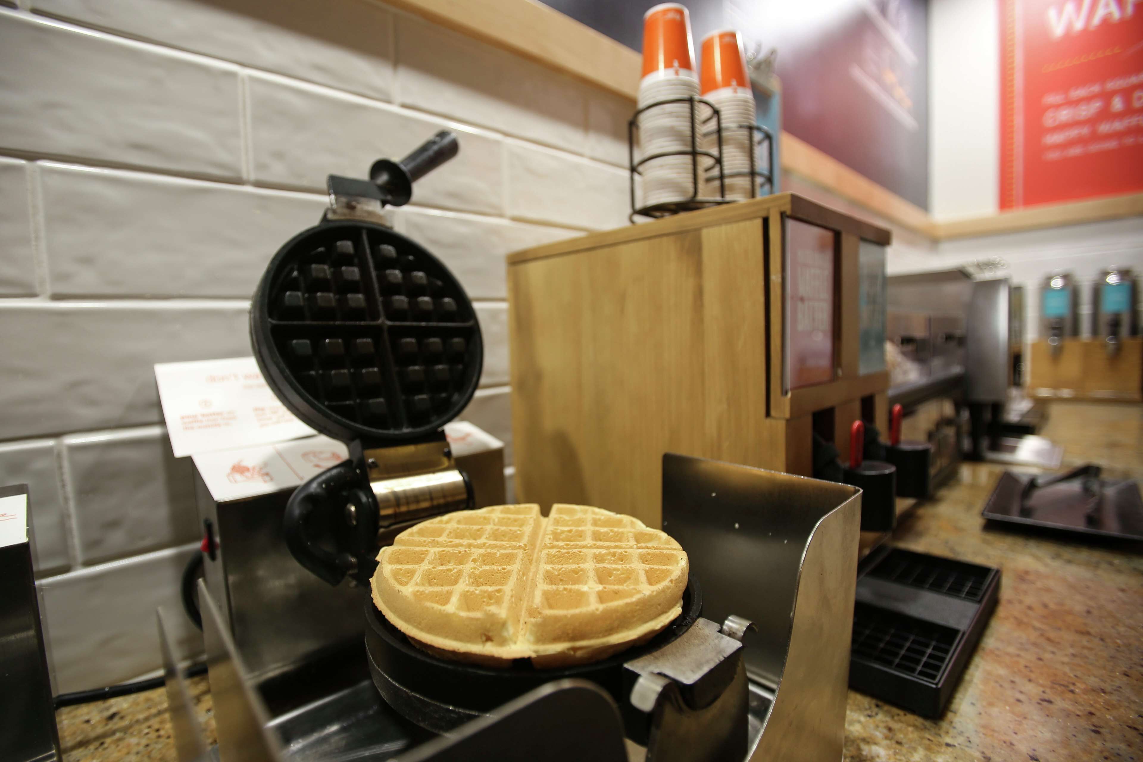 free continental breakfast