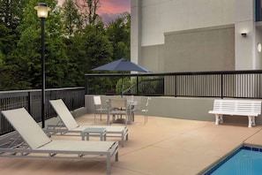 Outdoor pool, sun loungers