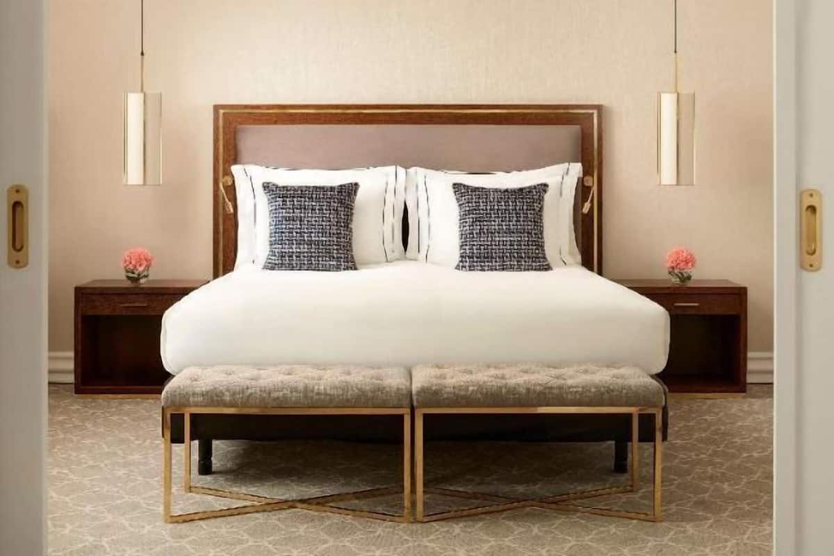 Hypo-allergenic bedding, down duvets, minibar, in-room safe