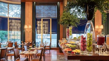 Daily buffet breakfast (EUR 38 per person)