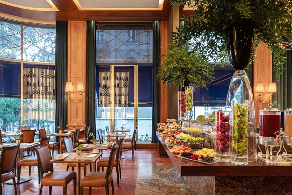 Daily buffet breakfast (EUR 38 per person)