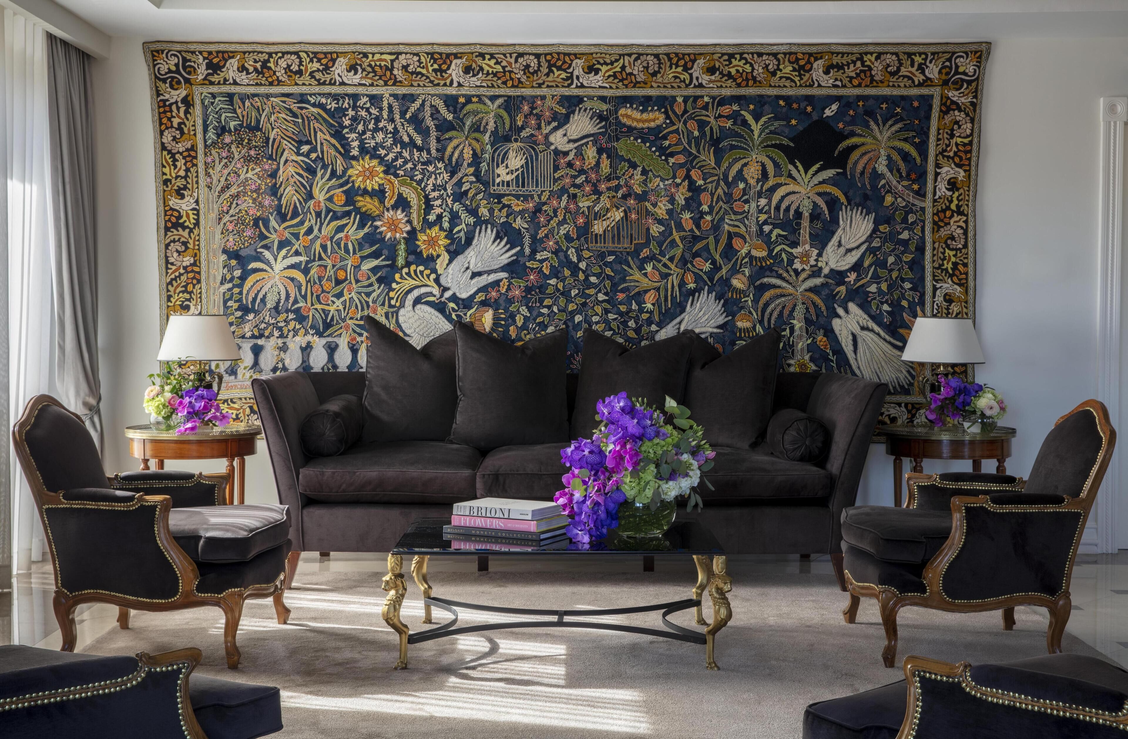 Υποαλλεργικά κλινοσκεπάσματα, πουπουλένια παπλώματα, μίνι μπαρ 