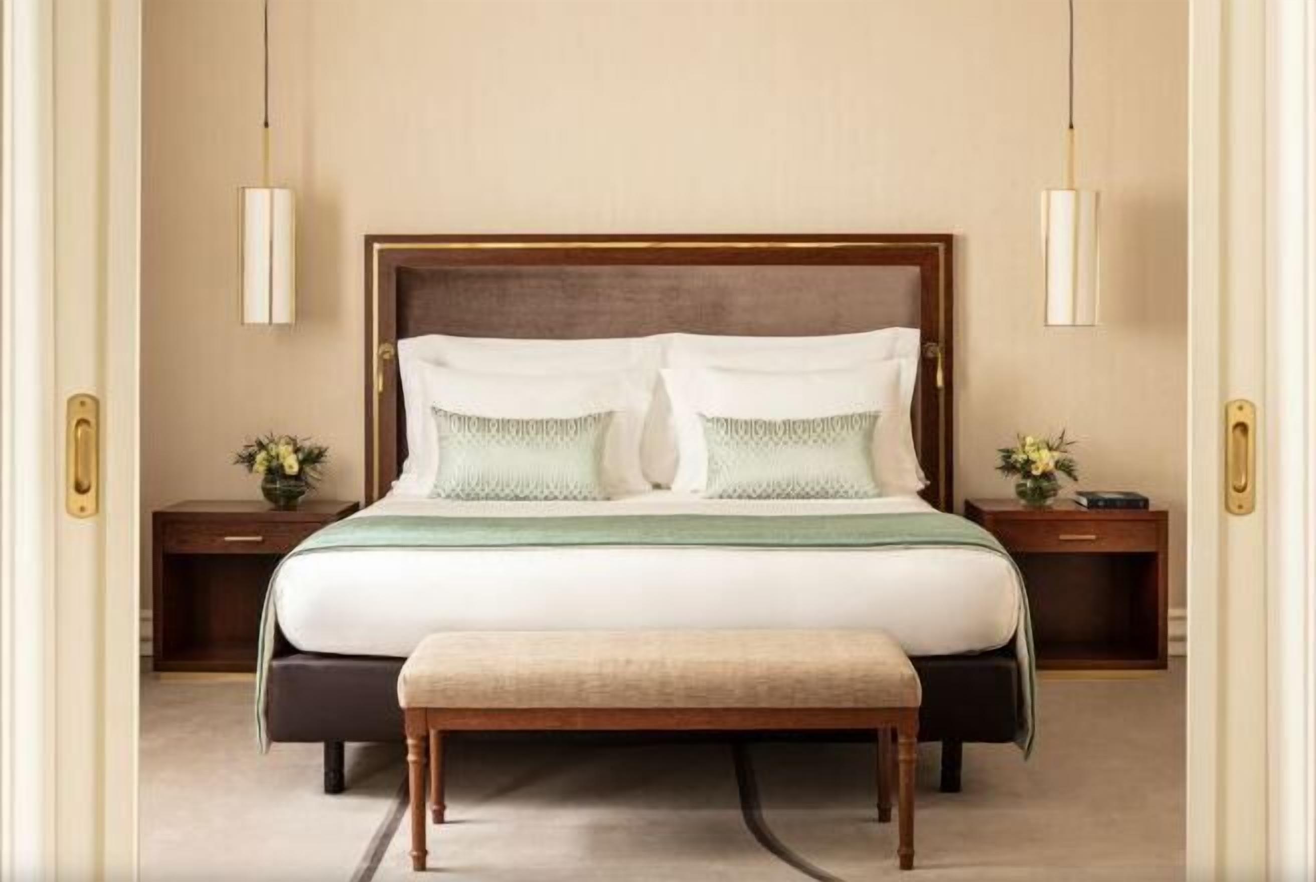 Hypo-allergenic bedding, down duvets, minibar, in-room safe